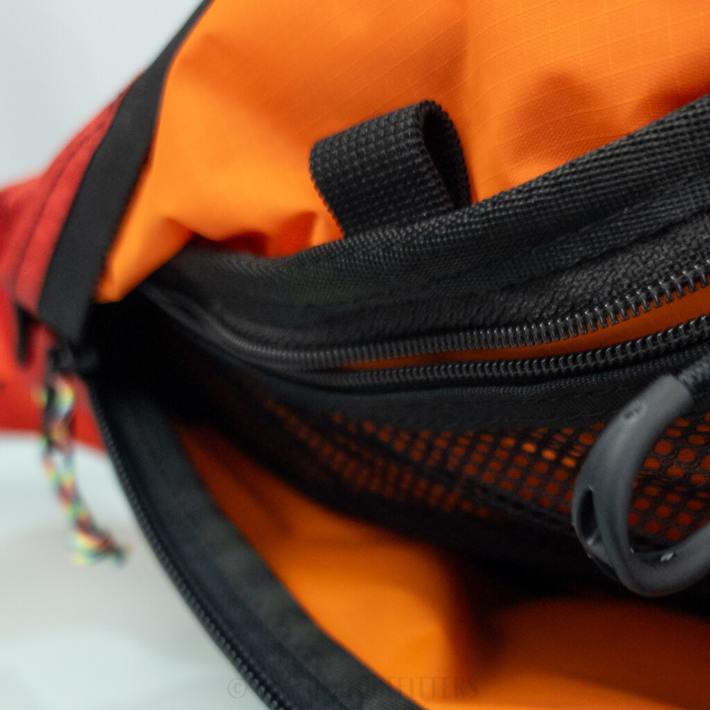 Retro Sling Bag Close-up Internal Pocket